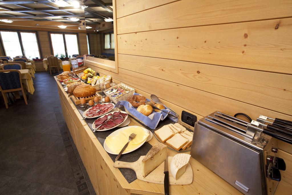 Hotel Marzia Livigno Eksteriør billede