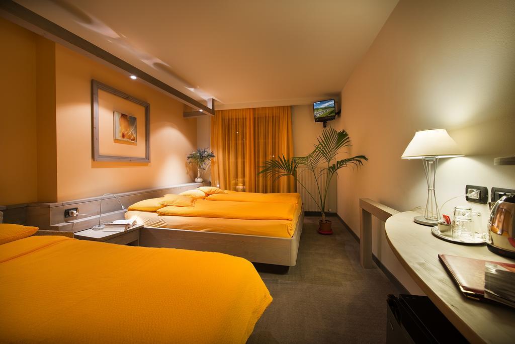 Hotel Marzia Livigno Eksteriør billede
