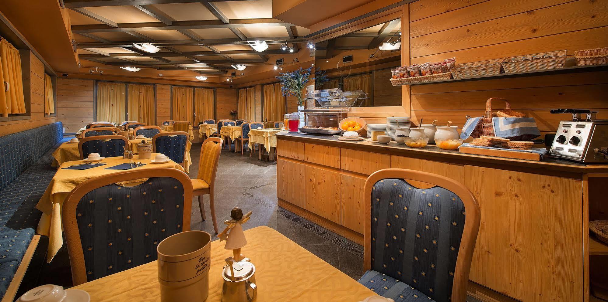 Hotel Marzia Livigno Eksteriør billede